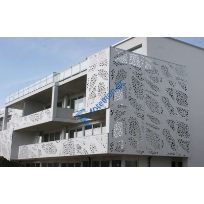 Διακόσμηση και κάλυψη εξωτερικών χώρων με διαμορφωμένη μαύρη λαμαρίνα (τιμή τ.μ)