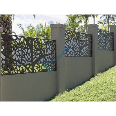 Φράχτες και περιφράξεις με διαμορφωμένη μαύρη λαμαρίνα (τιμή τ.μ)