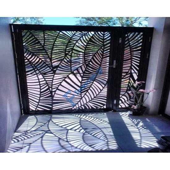 Γκαραζόπορτες και αυλόπορτες από μαύρη λαμαρίνα (τιμή τ.μ)