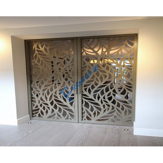 Γκαραζόπορτες και αυλόπορτες από μαύρη λαμαρίνα (τιμή τ.μ)