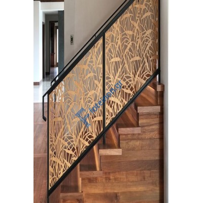 Λαμαρίνα γαλβανι΄ζέ βαμμένη λευκή διπλής όψης 2mm πάχος