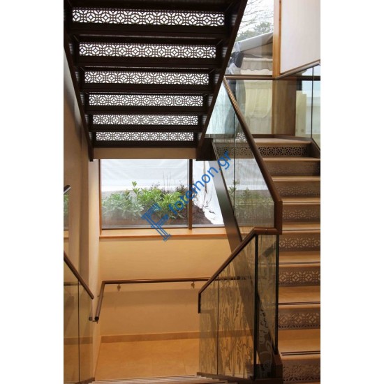 Σκάλες διαμορφωμένες με μαύρη λαμαρίνα (τιμή τ.μ)